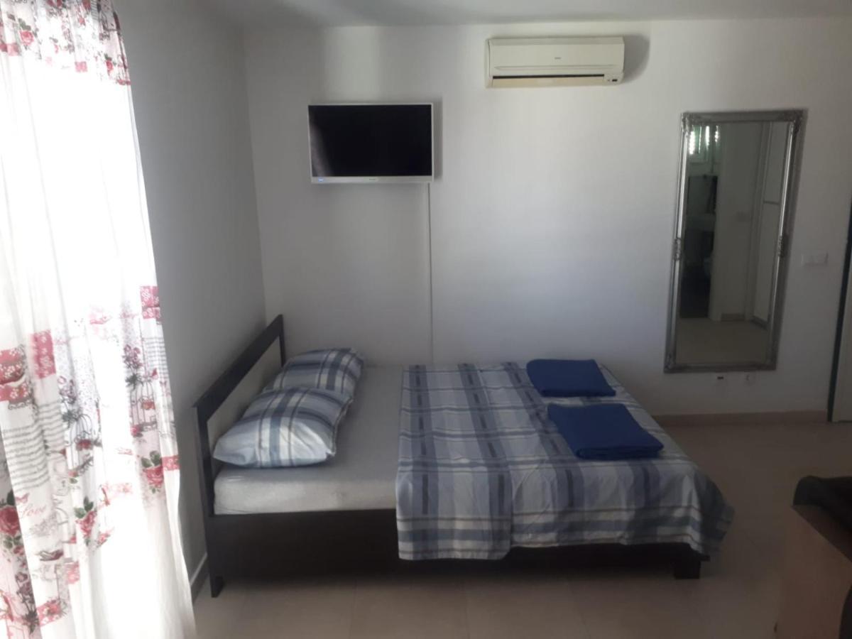 Studio Apartman Labrador Vodice Esterno foto